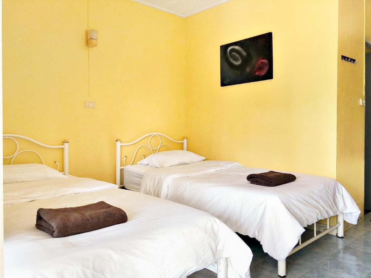 Blue Beach Resort Baanphakrimlay 외부 사진