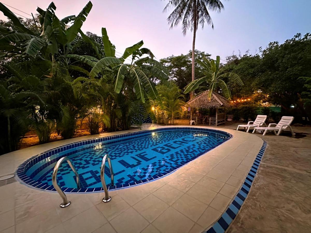Blue Beach Resort Baanphakrimlay 외부 사진